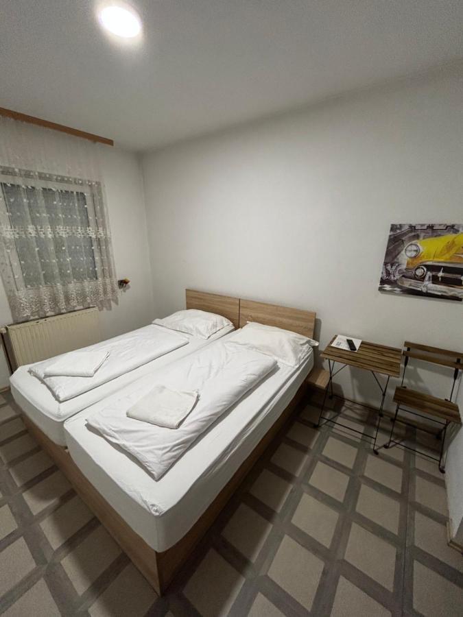 Sobe Zimmer Frei Pozega Extérieur photo