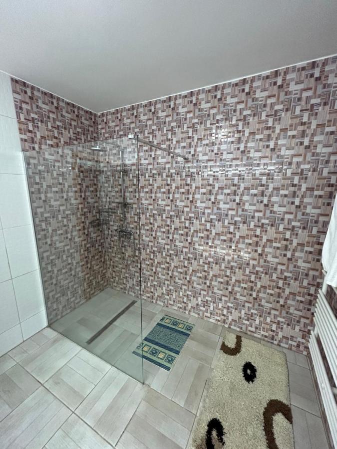 Sobe Zimmer Frei Pozega Extérieur photo