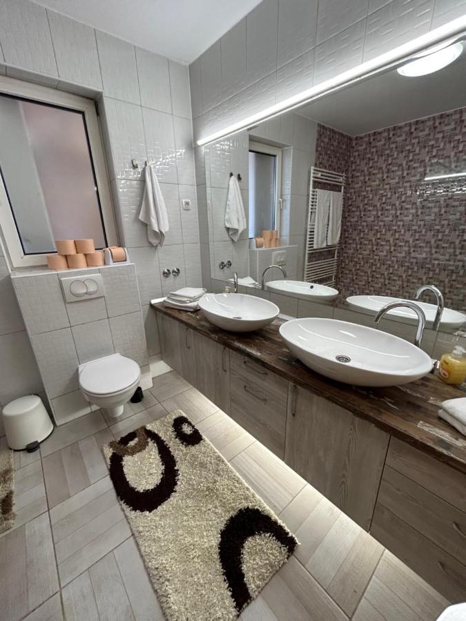 Sobe Zimmer Frei Pozega Extérieur photo